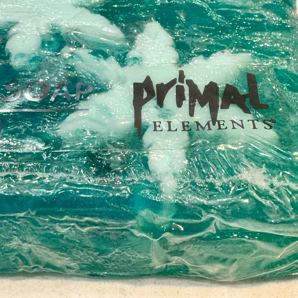 New Primal Elements Snowflakes Handmade Glycerin Soap Bar 6 oz Winter Mint Scent
